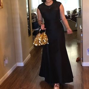 Monique Lhuillier Black Gown
